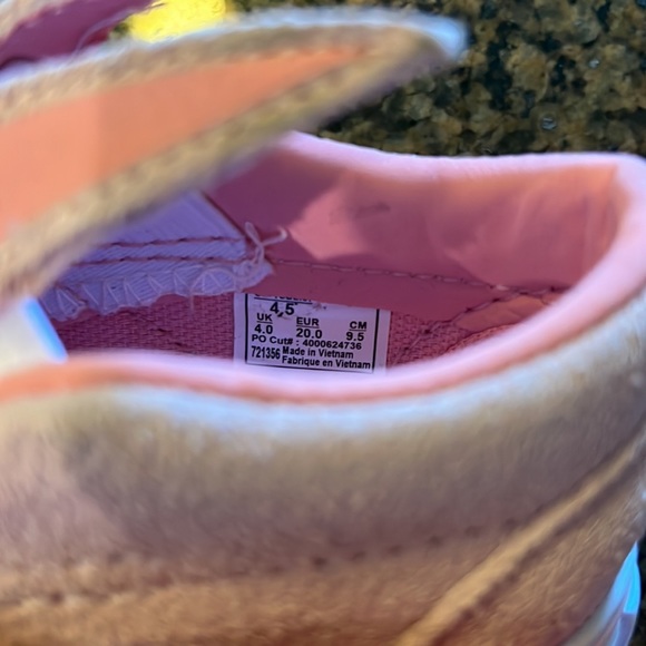 VANS Pink bunny suede slip on shoes. NWT - Picture 9 of 15